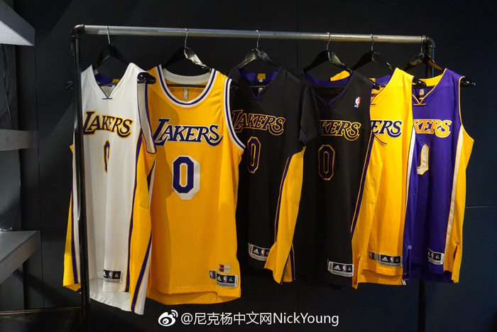 许多线下稳 许多线下稳